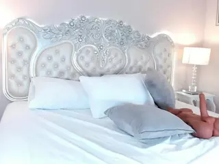 AnahinClar's Live Sex Cam Show