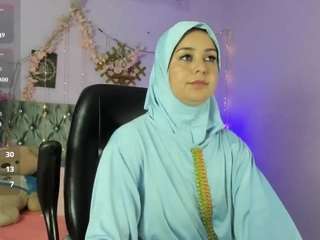 Live webcam model badrasaadi on Soda Cams