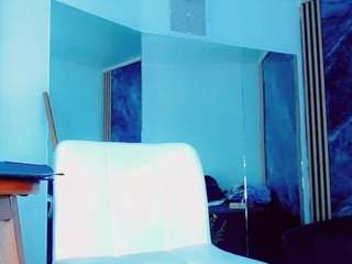 Acest model este live acum. kattycock