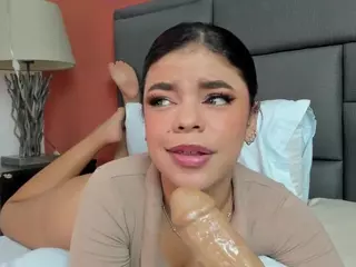kenia28's Live Sex Cam Show