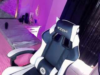 GiaFerrara — LIVE on Camsoda