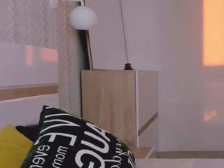 kathrynn18 live webcam show