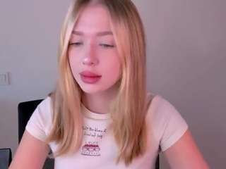 Kathrynn18 live cam preview