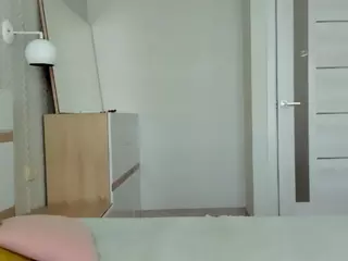 Kathrynn18's Live Sex Cam Show
