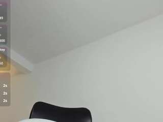 Discover dominica-lee from CamSoda
