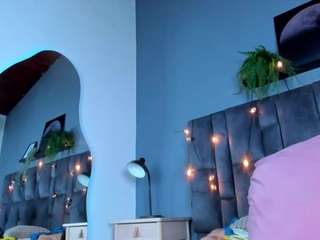 dulceaurora1 live webcam show