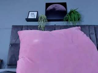 DulceAurora1 live webcam show