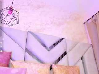 kellyy-cooper Live Webcam on CamSoda