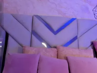 Kellyy-Cooper's Live Sex Cam Show