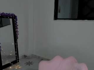 kithana-jazmin Live Webcam on CamSoda