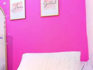 Softcutegirl's Live Sex Cam Show