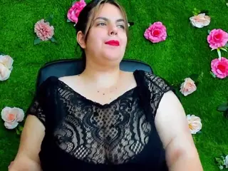 HugeTittiess's Live Sex Cam Show