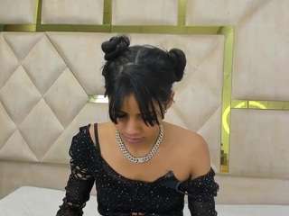 le modèle kendal77 est en webcam porno dans un show sur le site camsoda, il possède les tags suivants: ahegao,sexy,naked,natural,nipple piercings,nipple play,nude,oil,orgasm,pussy,sexmachine,shaved,lush,skinny,smoke,smoker,smoking,spank,tattoos,tease