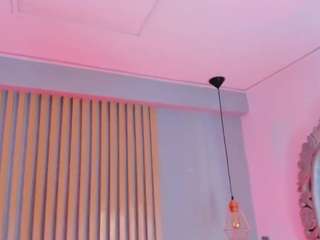 aisha-h Live Webcam on CamSoda