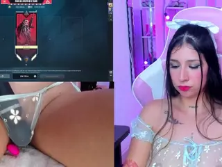 BellyRouse's Live Sex Cam Show