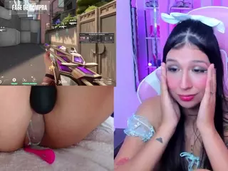 BellyRouse's Live Sex Cam Show