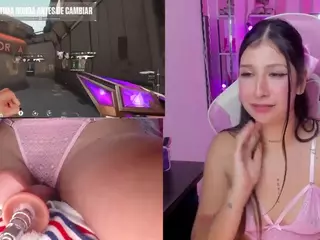 BellyRouse's Live Sex Cam Show