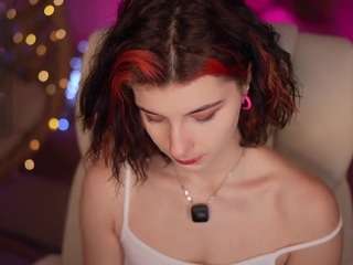 Model ini sedang live sekarang. haylaamber