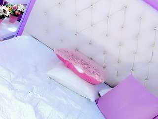 le modèle barbie-michel est en webcam porno dans un show sur le site camsoda, il possède les tags suivants: anal toys,average,brown eyes,cumshot,ejaculation,flat chested,gape,orgasm,brown hair,hd