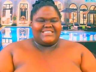 Live webcam model ebonyhotbuns on Soda Cams
