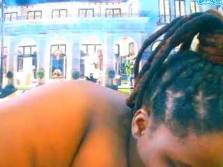 ebonyhotbuns's CamSoda show and profile