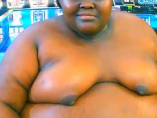 ebonyhotbuns's CamSoda show and profile