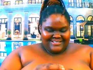 ebonyhotbuns webcam