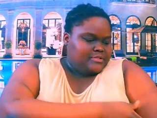 Acest model este live acum. ebonyhotbuns