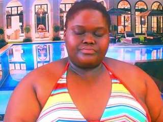 ebonyhotbuns live webcam show