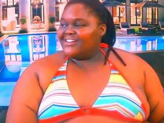 ebonyhotbuns live webcam show