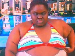 EbonyHotBuns live webcam show