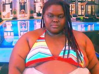 EbonyHotBuns live webcam show