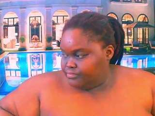 EbonyHotBuns live webcam show