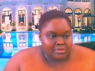EbonyHotBuns live webcam show