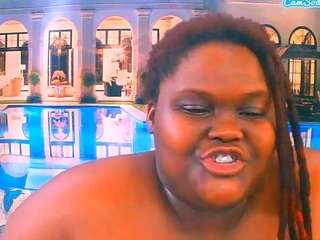 EbonyHotBuns live cam preview