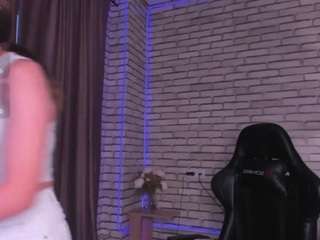 emy-angel1 Live Webcam on CamSoda