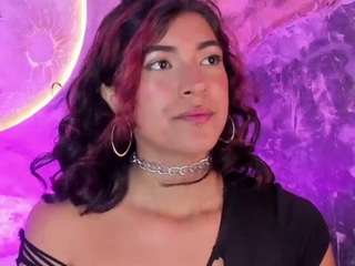 katierouge live webcam show