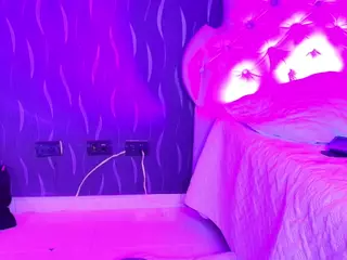 katieRouge's Live Sex Cam Show
