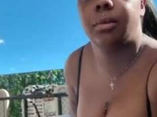 lottielikestoparty webcam