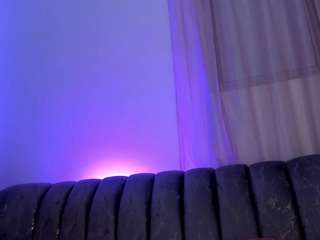 Live webcam model nicolesteele on Soda Cams