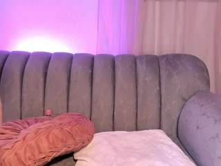 Live webcam model nicolesteele on Soda Cams