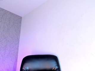 Candysvictoria's cam show statistics and live stream