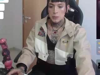 charlotbelucci webcam