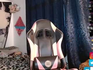 Charlotbelucci live cam preview