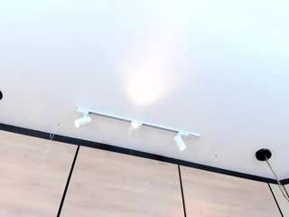 dorothy-vegga, female webcam model,  years old, on live webcam