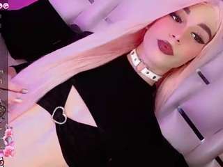 julia-lopez Live Webcam on CamSoda