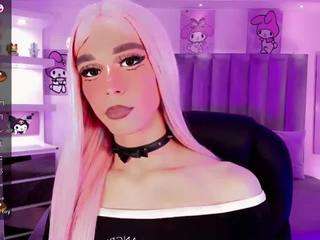 julia-lopez Live Webcam on CamSoda