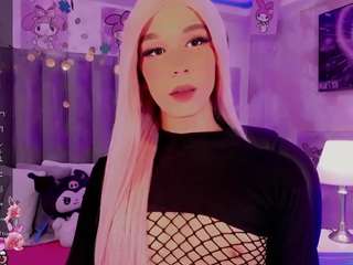 julia-lopez live cam profile