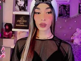 julia-lopez
