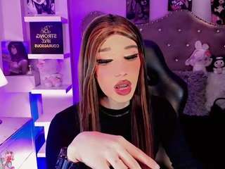 julia-lopez